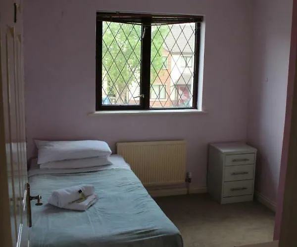 Bed & Breakfast 5 The *