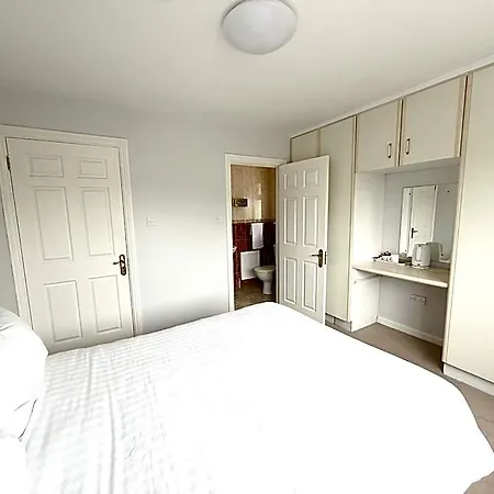 Bed & Breakfast 5 The Galway